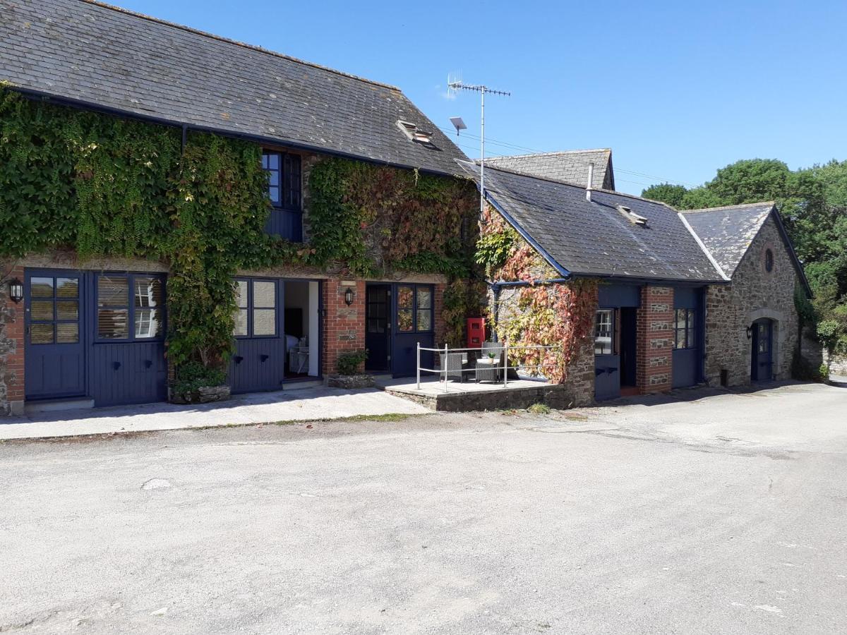 Готель The Ivy Barn Holbeton Екстер'єр фото
